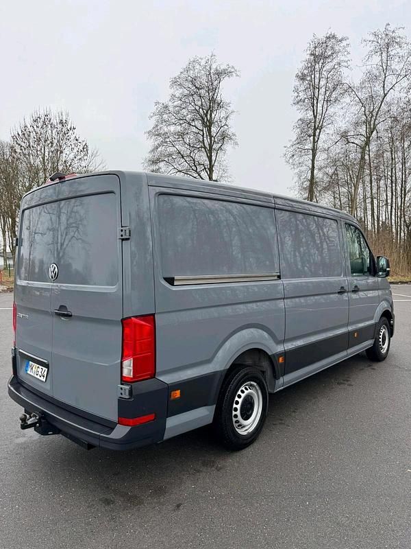 Gebraucht VW Crafter 140 PS (102 kW) 2019 Grau Van