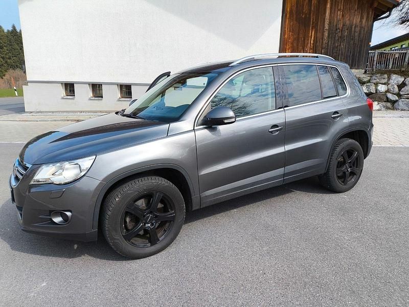 Gebraucht VW Tiguan 170 PS (125 kW) 2011 Grau SUV