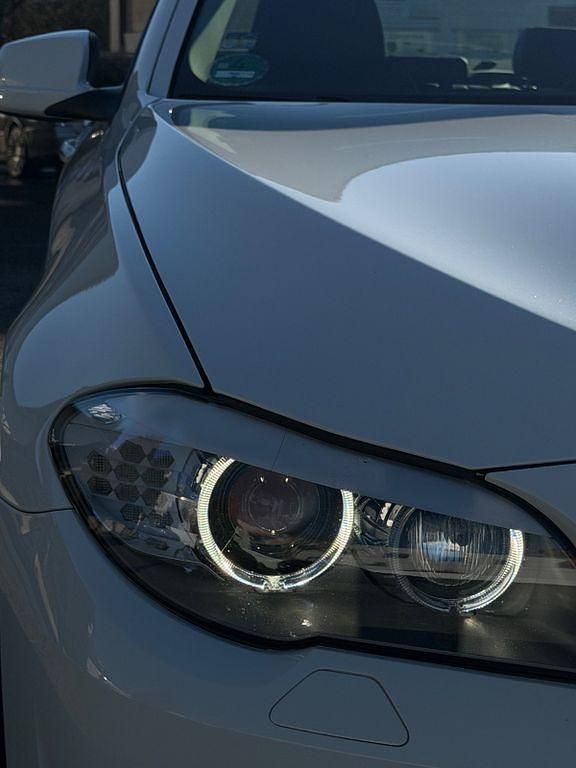 Gebraucht BMW 530 Performance 258 PS (189 kW) 2013 Weiß Limousine