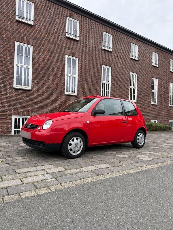 Rot Gebraucht 1998 VW Lupo Kleinwagen | 1.950 € (Fairer Preis) - Bild 1/4