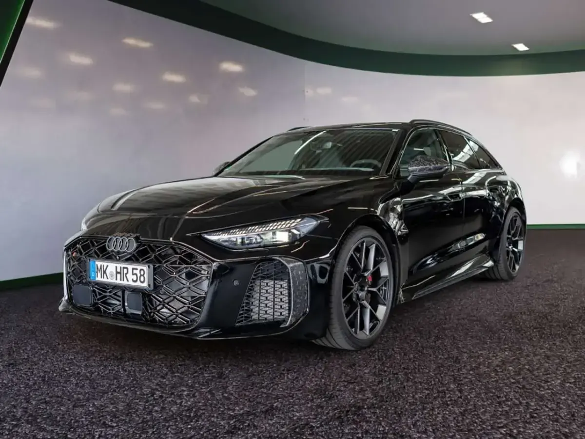 Gebraucht Audi RS5 Basis 639 PS (469 kW) 2026 Mythosschwarz Kombi
