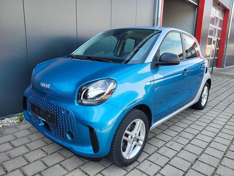 Grau Gebraucht 2021 Smart ForFour Electric Drive Limousine | 7.700 € (Guter Preis) - Bild 1/4