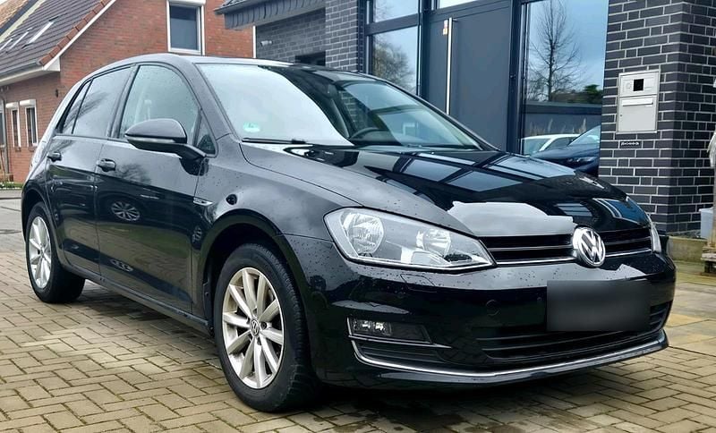 Gebraucht VW Golf VII 86 PS (63 kW) 2015 Schwarz Kleinwagen