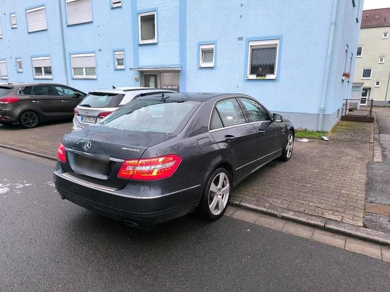 Gebraucht Mercedes E200 184 PS (135 kW) 2010 Grau Limousine