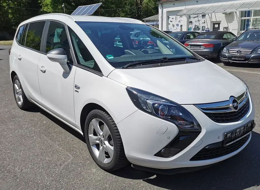 Gebraucht Opel Zafira Tourer Active 140 PS (102 kW) 2013 Weiß Van / Kleinbus