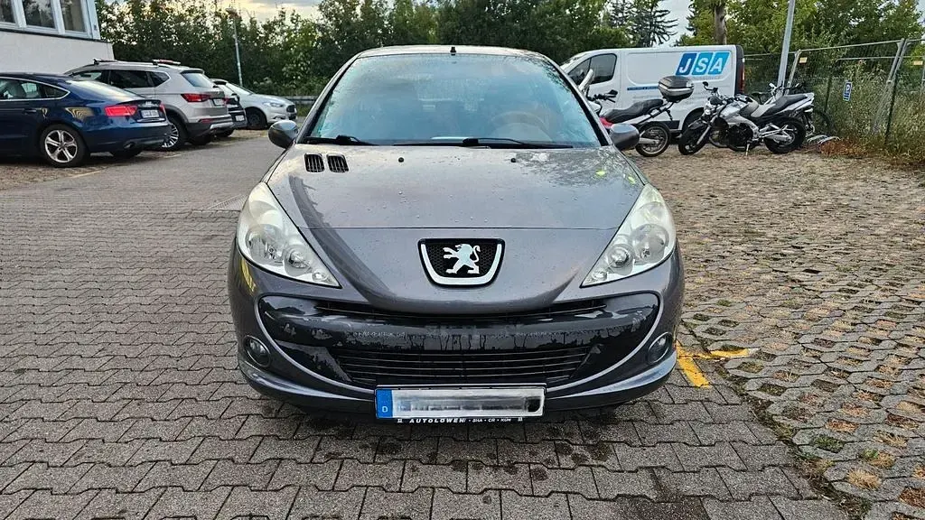 Gebraucht Peugeot 206 60 PS (44 kW) 2009 Grau Limousine
