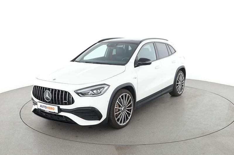 Weiß Gebraucht 2021 Mercedes GLA35 AMG AMG SUV | 35.740 € (Teuer) - Bild 1/3