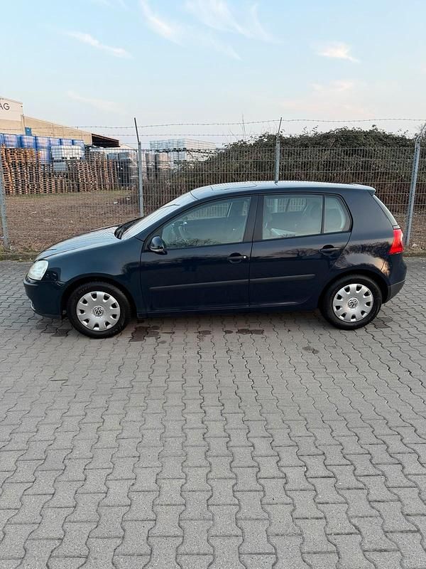 Gebraucht VW Golf IV 2005 Blau Limousine