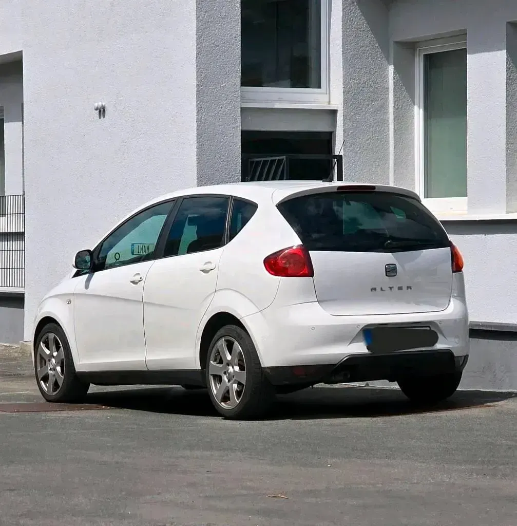 Używany Seat Altea 105 KM (77 kW) 2011 Biały SUV