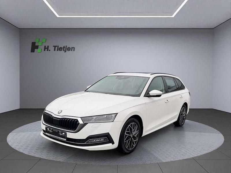 Weiß weiß Gebraucht 2021 Skoda Octavia G-TEC First Edition Kombi | 22.390 € (Teuer) - Bild 1/4