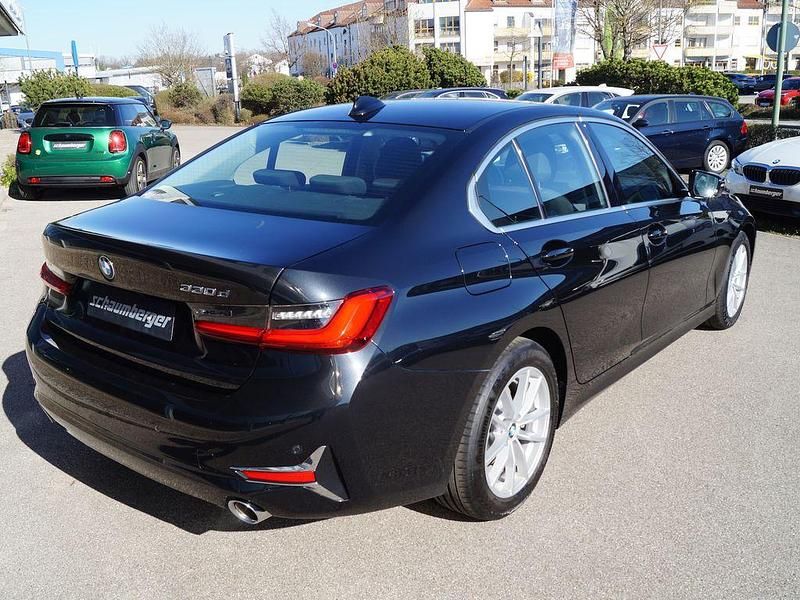 Gebraucht BMW 330 Performance 265 PS (194 kW) 2019 Saphirschwarz Limousine