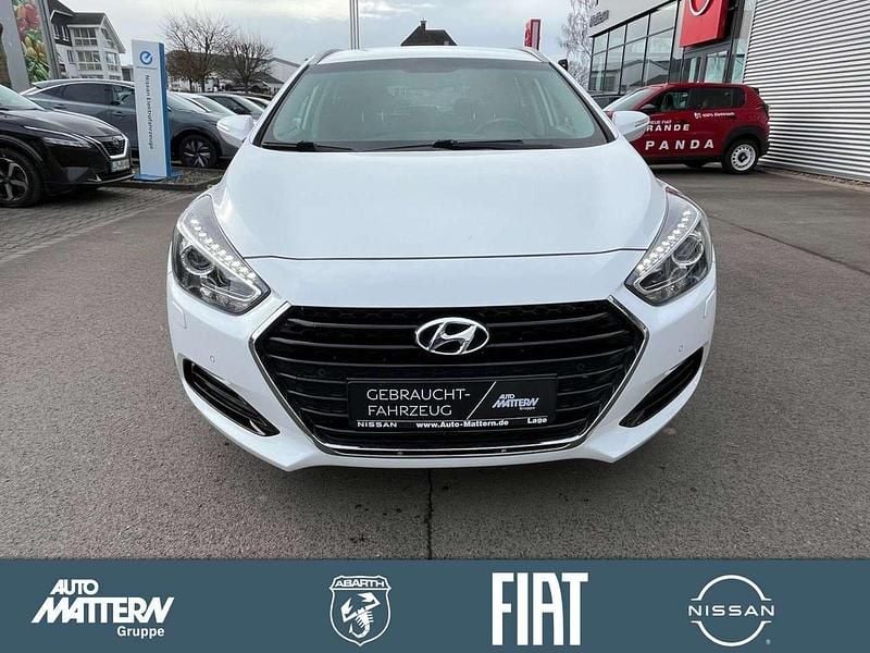 Gebraucht Hyundai i40 165 PS (121 kW) 2017 Weiß Kombi