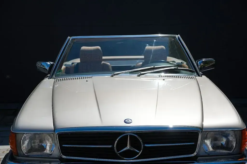 Gebraucht Mercedes SL300 179 PS (131 kW) 1988 Silber Cabrio