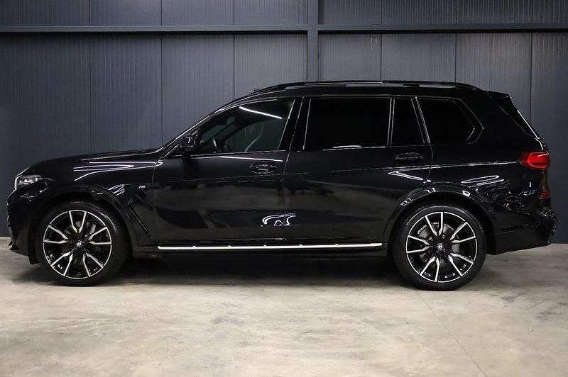 Gebraucht BMW X7 M Sport 340 PS (250 kW) 2022 Schwarz SUV