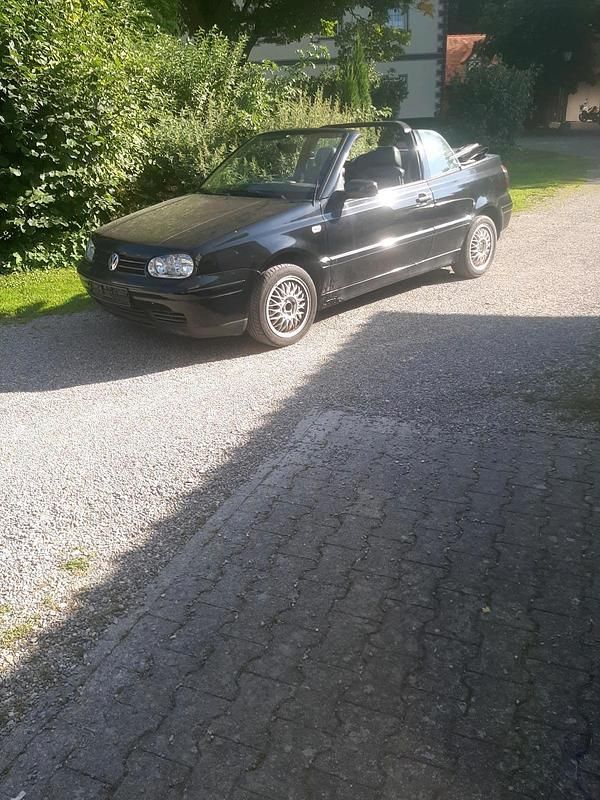 Schwarz Gebraucht 2001 VW Golf Cabriolet Cabrio | 1.500 € (Guter Preis) - Bild 1/4