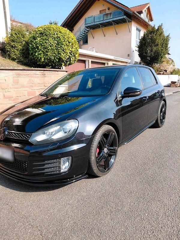 Gebraucht VW Golf VI GTI 211 PS (155 kW) 2010 Schwarz Kleinwagen