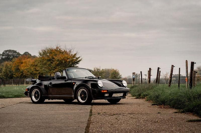 Gebraucht Porsche 911 300 PS (220 kW) 1988 Schwarz Cabrio