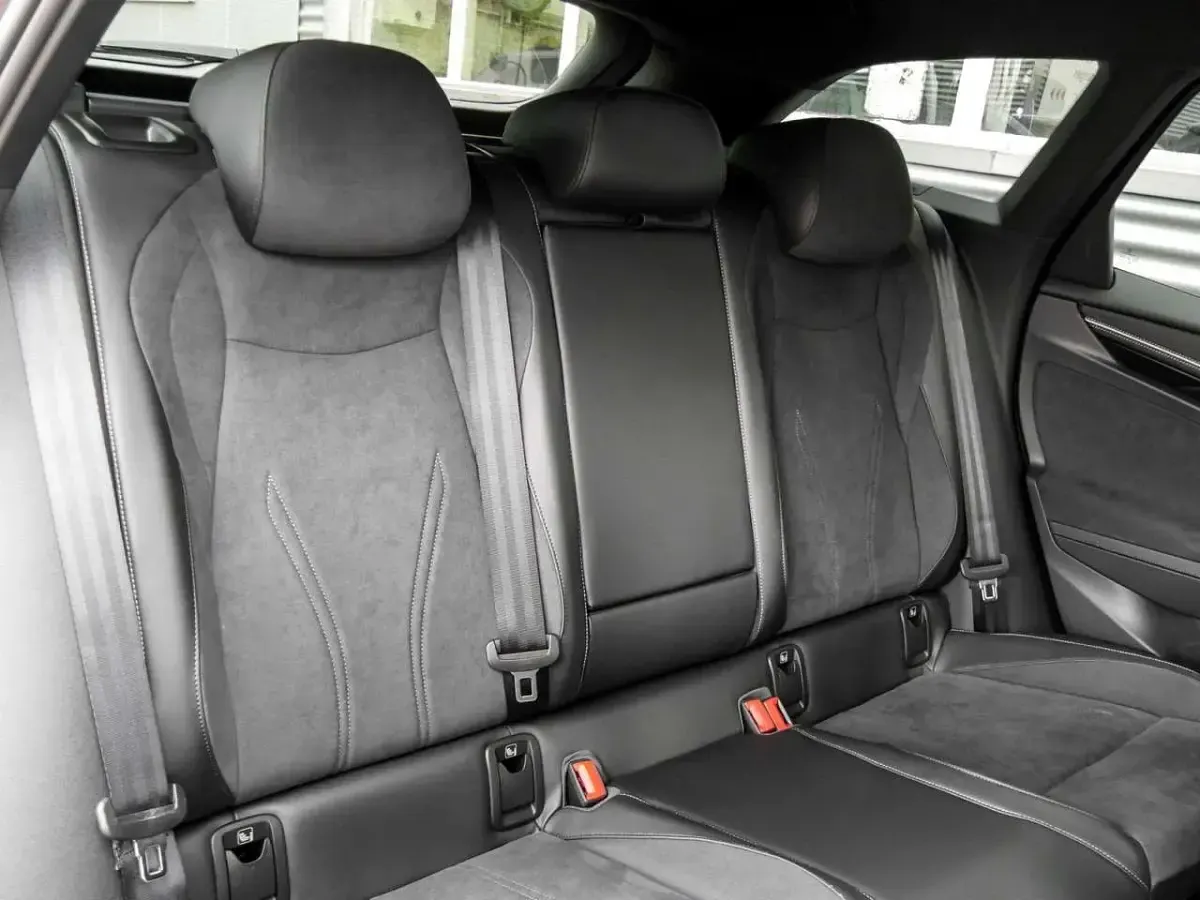 Neu VW ID.7 Pro 210 kW (286 PS) 2026 Grenadillschwarz metallic Kombi
