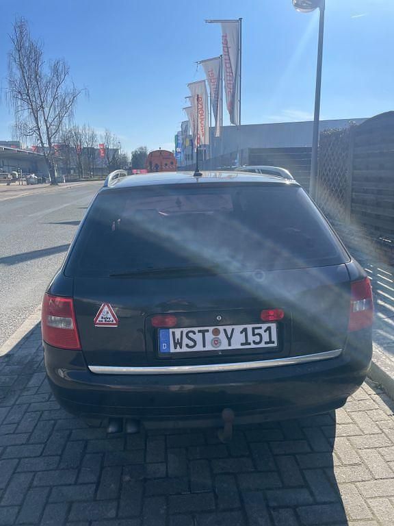 Gebraucht Audi A6 163 PS (119 kW) 2003 Schwarz Kombi