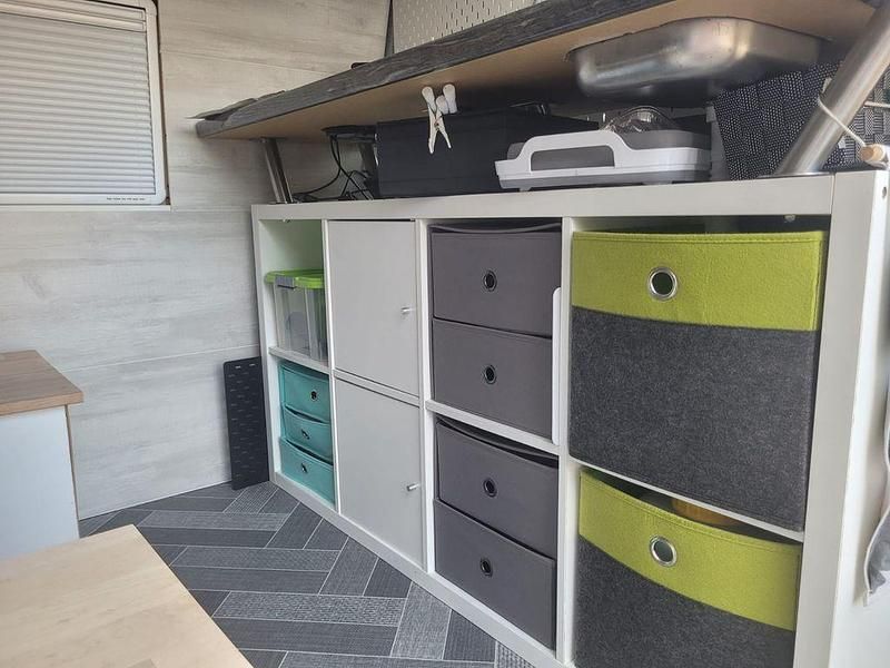 Second-hand Ford Transit 140 CP (102 kW) 2011 Alb Monovolum