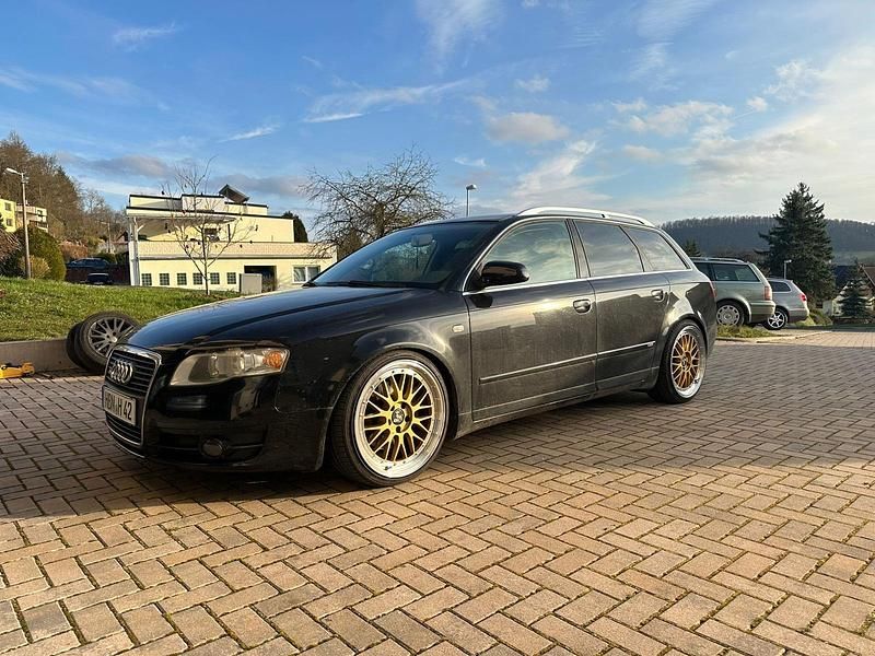 Schwarz Gebraucht 2005 Audi A4 Kombi | 4.000 € (Fairer Preis) - Bild 1/4