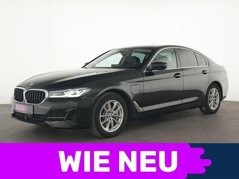 Schwarz Gebraucht 2022 BMW 530e Sport Line Limousine | 35.995 € (Fairer Preis) - Bild 1/4