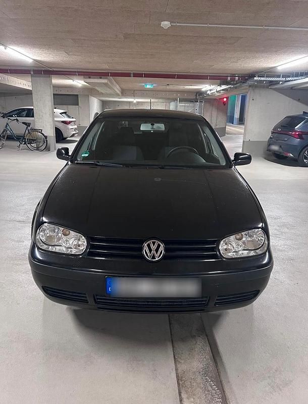 Gebraucht VW Golf IV 75 PS (55 kW) 2003 Schwarz Kleinwagen