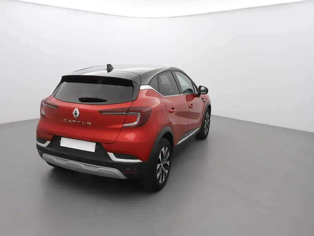 Gebraucht Renault Captur Techno 92 PS (67 kW) 2024 (rouge flamme/noir) SUV