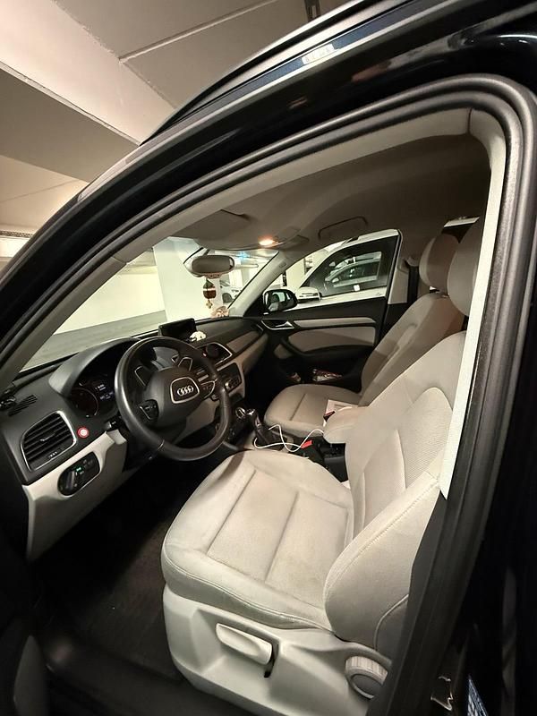 Gebraucht Audi Q3 140 PS (102 kW) 2013 Andere farben SUV