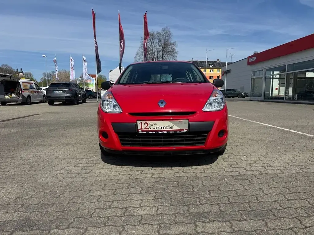 Gebraucht Renault Clio III 75 PS (55 kW) 2012 Rot Kleinwagen