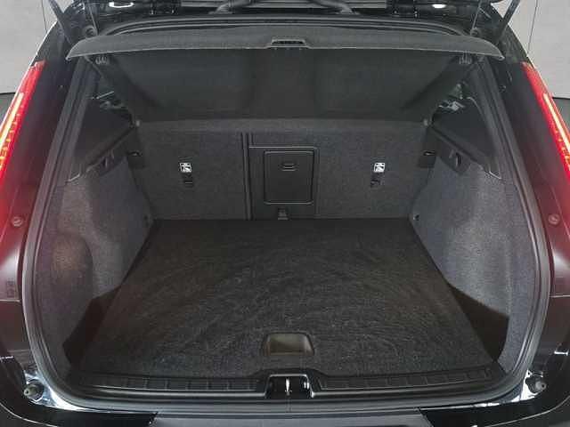 Gebraucht Volvo XC40 Core 169 kW (231 PS) 2022 Schwarz SUV