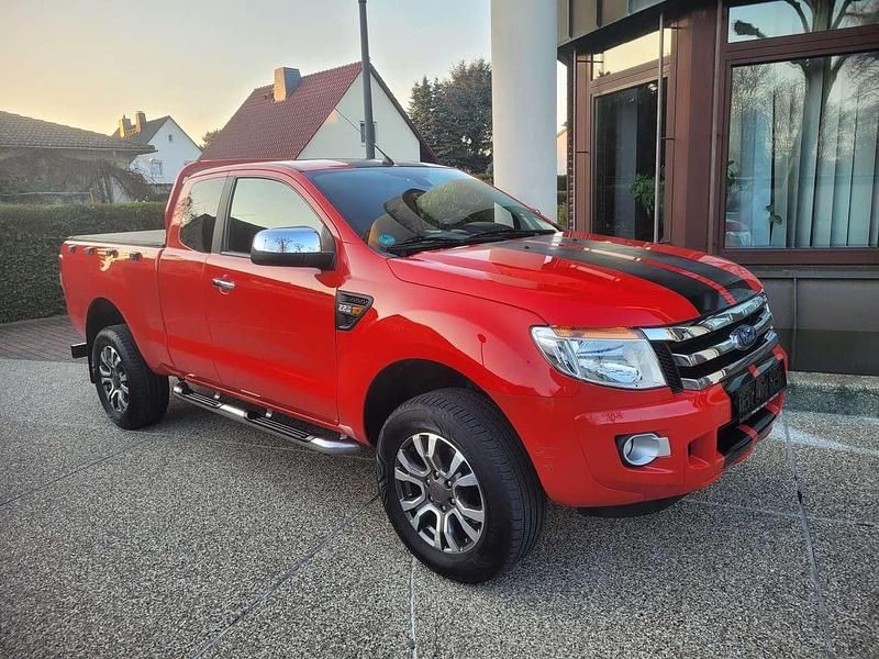 Gebraucht Ford Ranger XLT 150 PS (110 kW) 2014 Coloradorot Pickup