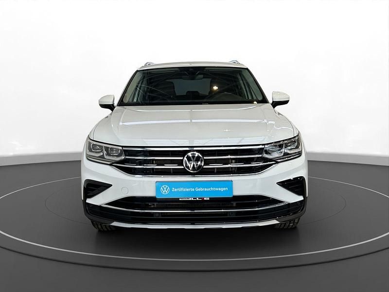 Gebraucht VW Tiguan Elegance 200 PS (147 kW) 2022 Pure white (weiß) SUV
