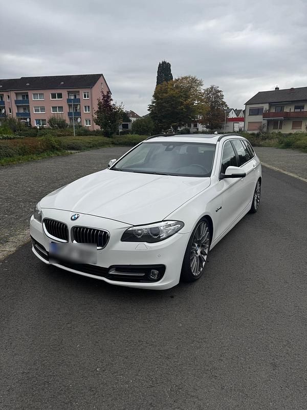 Weiß Gebraucht 2017 BMW 530 Kombi | 15.950 € (Guter Preis) - Bild 1/4