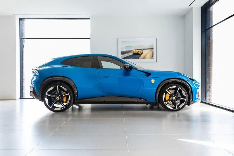 Gebraucht Ferrari Purosangue 725 PS (533 kW) 2024 Blau SUV