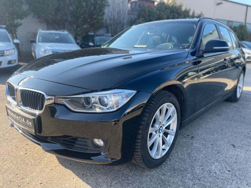 Schwarz Gebraucht 2013 BMW 330 Comfort Edition Kombi | 14.490 € (Guter Preis) - Bild 1/4