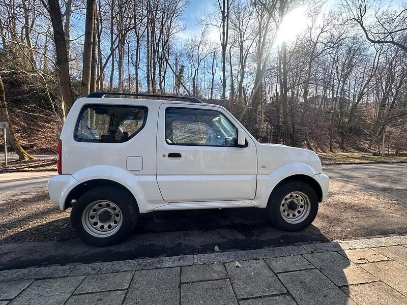 Gebraucht Suzuki Jimny 86 PS (63 kW) 2014 Weiß SUV