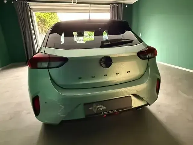 Gebraucht Opel Corsa Style 101 PS (74 kW) 2025 Grün Kleinwagen