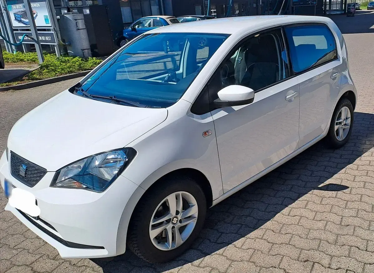 Gebraucht Seat Mii Chic 75 PS (55 kW) 2016 Weiß Kleinwagen