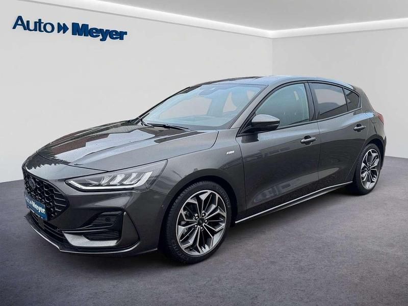 Gebraucht Ford Focus ST-Line X 116 PS (85 kW) 2025 Grau Limousine