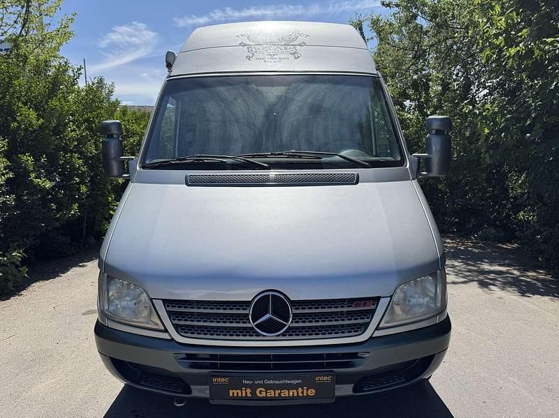 Second-hand Mercedes Sprinter 156 CP (114 kW) 2003 Argintiu Van