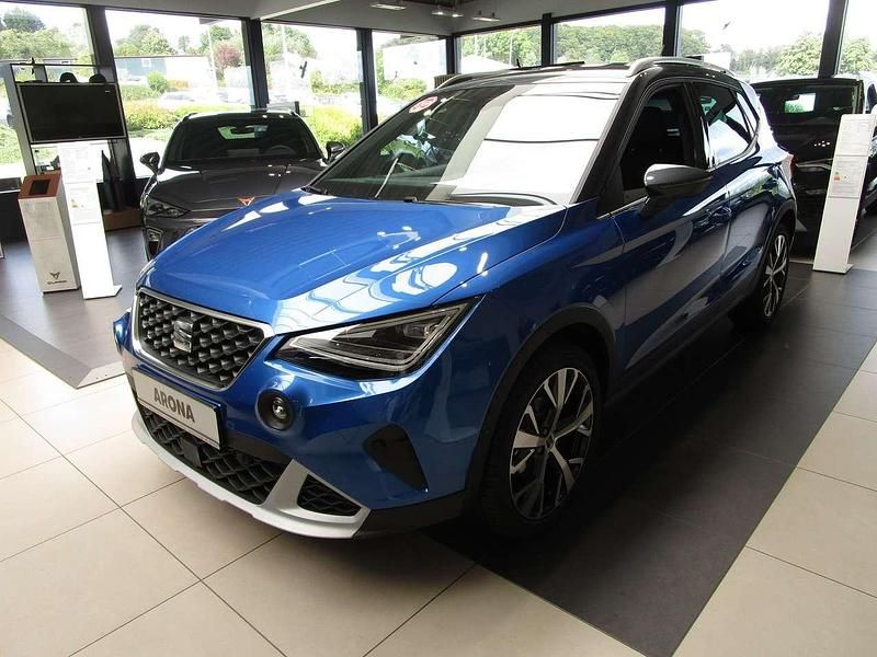 Sapphiere blau metallic Neu 2025 Seat Arona Xperience SUV | 27.750 € (Etwas zu teuer) - Bild 1/4
