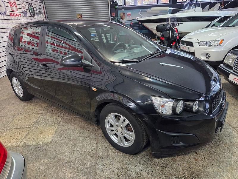 Gebraucht Chevrolet Aveo LT 101 PS (74 kW) 2012 Schwarz Limousine