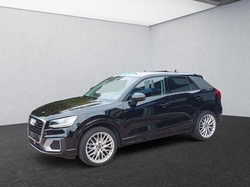 Mytosschwarz Gebraucht 2017 Audi Q2 Design SUV | 21.500 € (Fairer Preis) - Bild 1/4