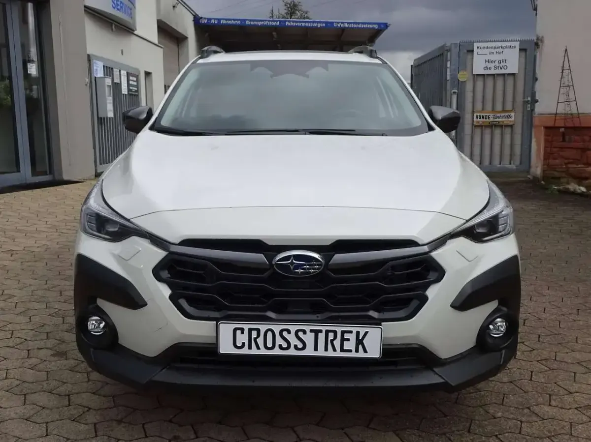 Gebraucht Subaru Crosstrek Platinum 136 PS (100 kW) 2026 Crystal white pearl SUV