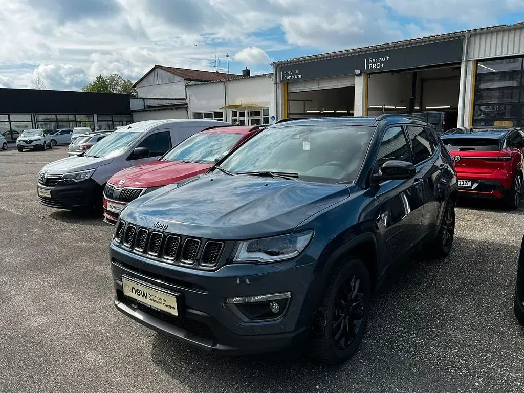 Käytetty Jeep Compass 179 HP (131 kW) 2021 Sininen Katumaasturi