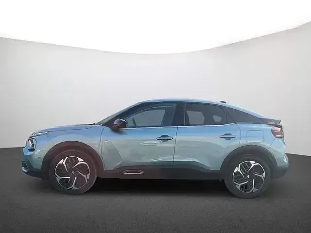 Gebraucht Citroën C4 Shine 131 PS (96 kW) 2024 Blau SUV