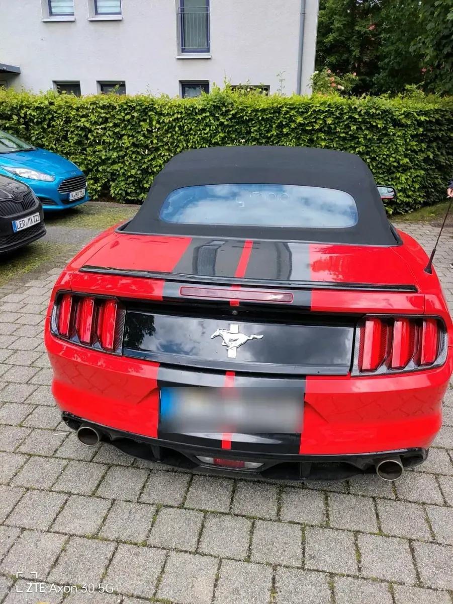 Gebraucht Ford Mustang 309 PS (227 kW) 2016 Rot Cabrio