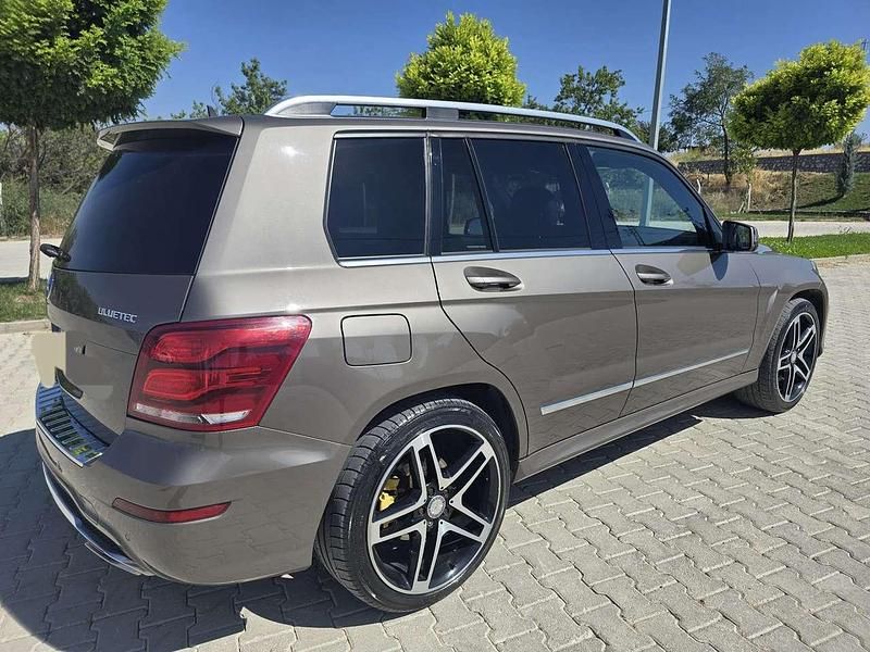 Gebraucht Mercedes GLK250 204 PS (150 kW) 2012 Grau SUV