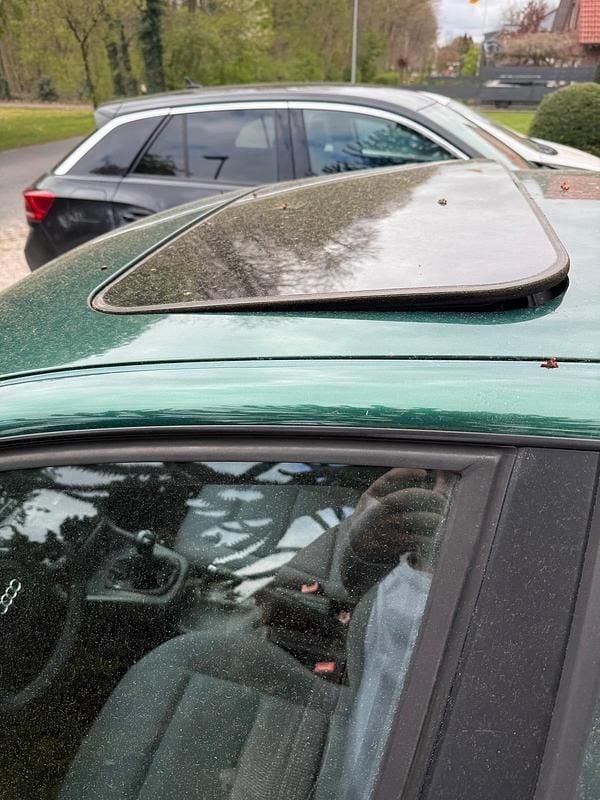 Usata Audi A4 101 CV (74 kW) 1997 Verde Berlina